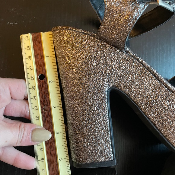 Height Heel Brazilian Sandals - Picture 4 of 13